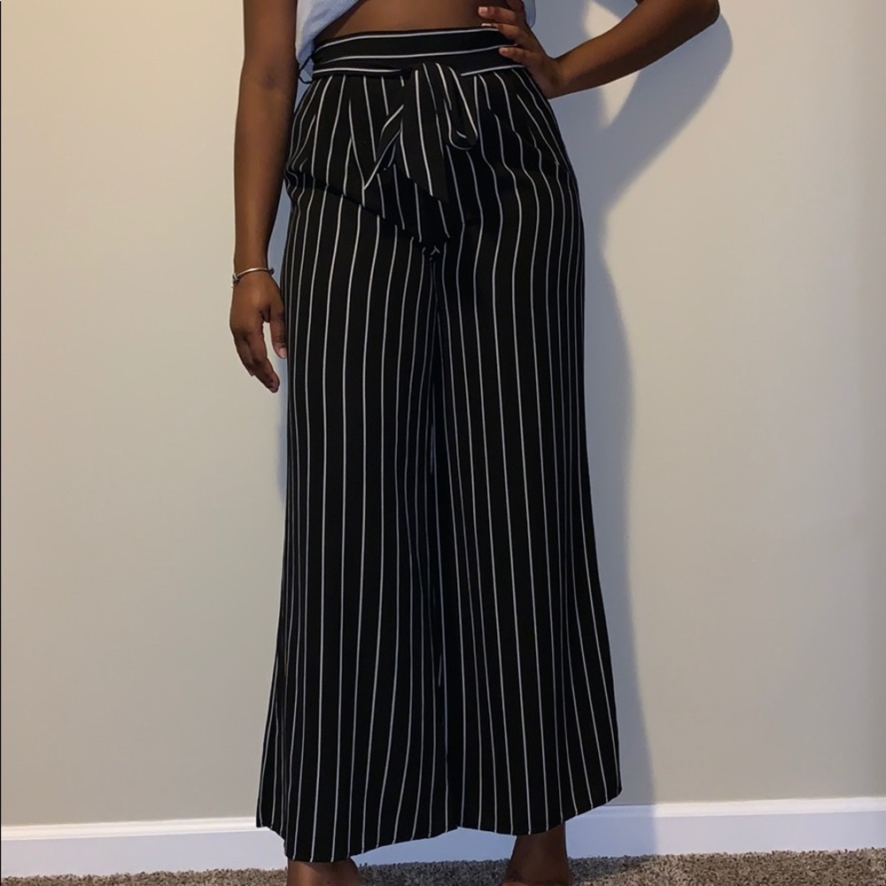 High waisted Pants⚫️⚪️⚫️⚪️⚫️